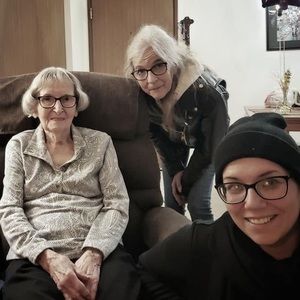 Meet your Posher, Marilyn